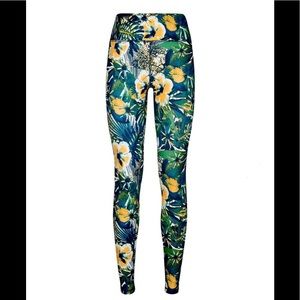 Sweaty Betty All Day Contour 7/8 Leggings Size M